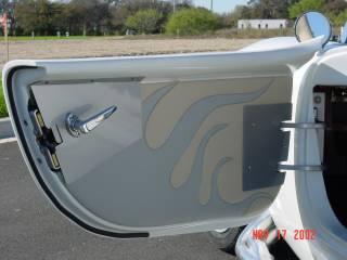 17326driver_door_panel_detail